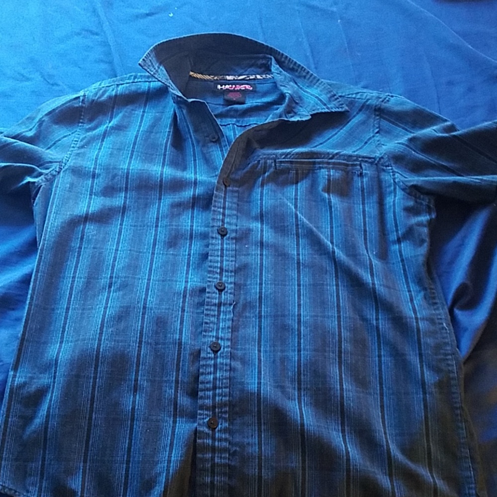 Buttoned up short sleeve Tony Hawk shirt